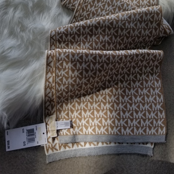 Michael Kors Carmel/White  Knit Scarf - Picture 3 of 4